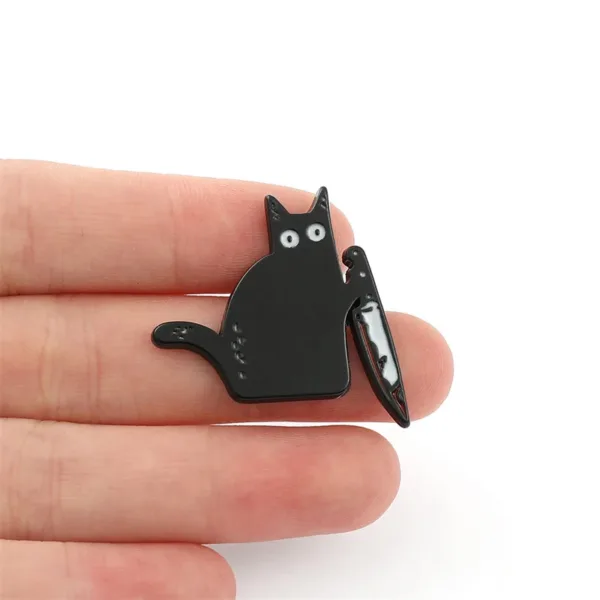 Bloody Knife Killer Black Cat Enamel Pin Punk Gothic Animal Brooch Accessories Spooky Dark Art Metal Badge New Year Jewelry